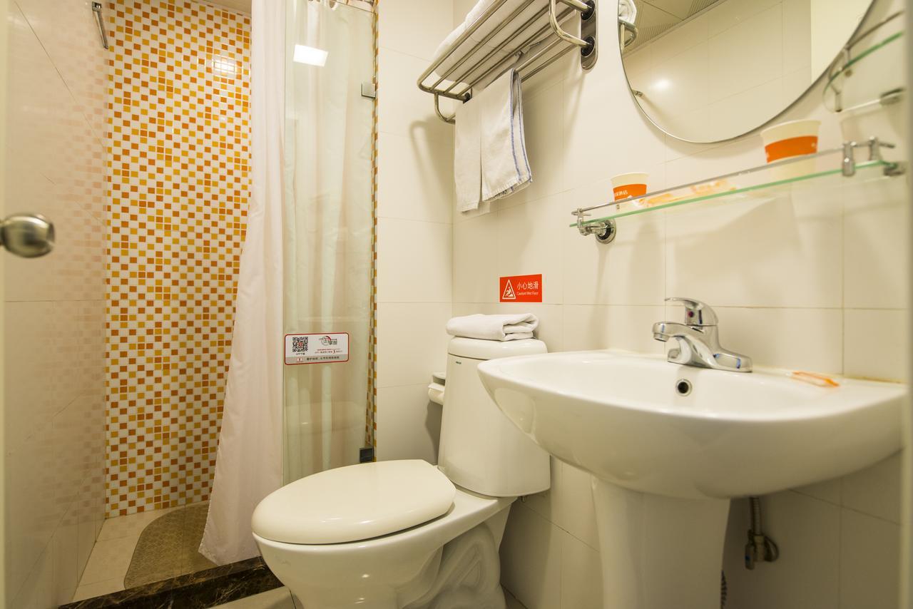 Home Inn Chengdu Kuanzhai Alley New City Square Экстерьер фото